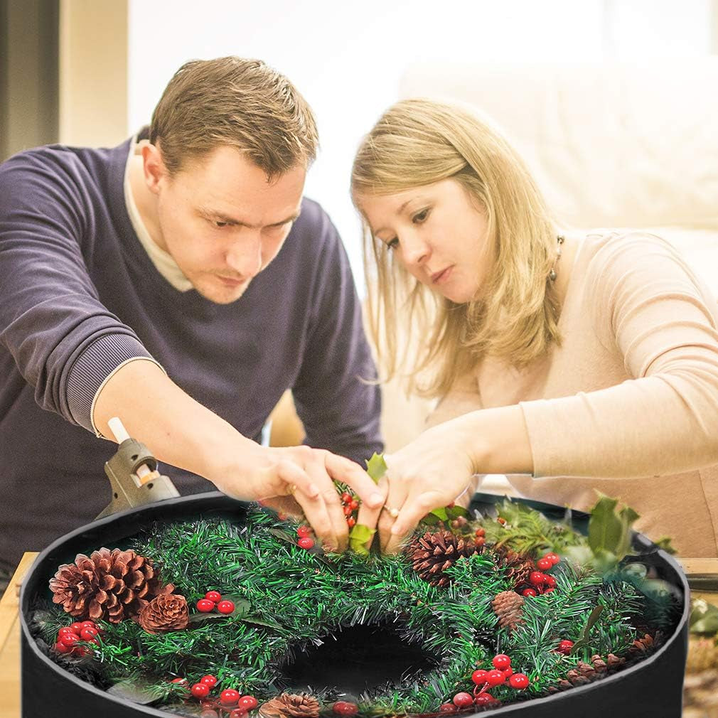 30-Inch Wreath Storage Bag - Durable 600D Oxford Polyester Container with Handles for Holiday Garland Wreaths (Black)